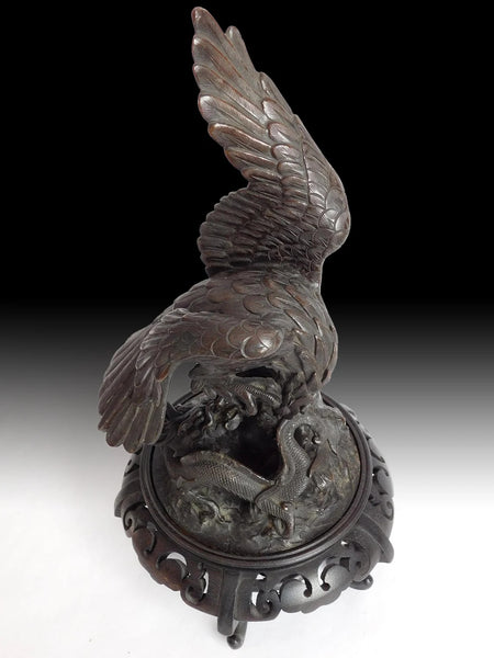 Vintage Japanese Cast Bronze Soaring Eagle Fighting Dragon Okimono Statue 銅鷹鬥龍